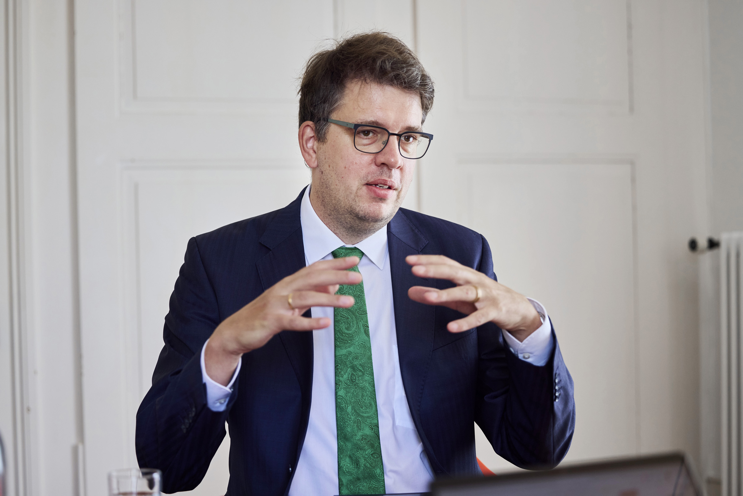 Dr. Felix Gille